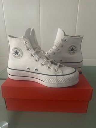 Converse plataforma. Un solo uso, nuevas.