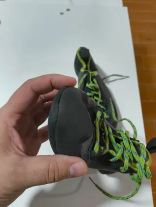 Pies de gato escalada niños