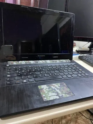 Ordenador portatil LenovoG40-45 AMD A8 SSD 512gb