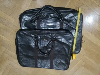 Set de maletas vintage de cuero negro