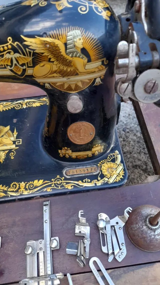 Máquina de coser antigua año 1926