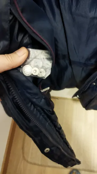 Abrigo azul tipo parka