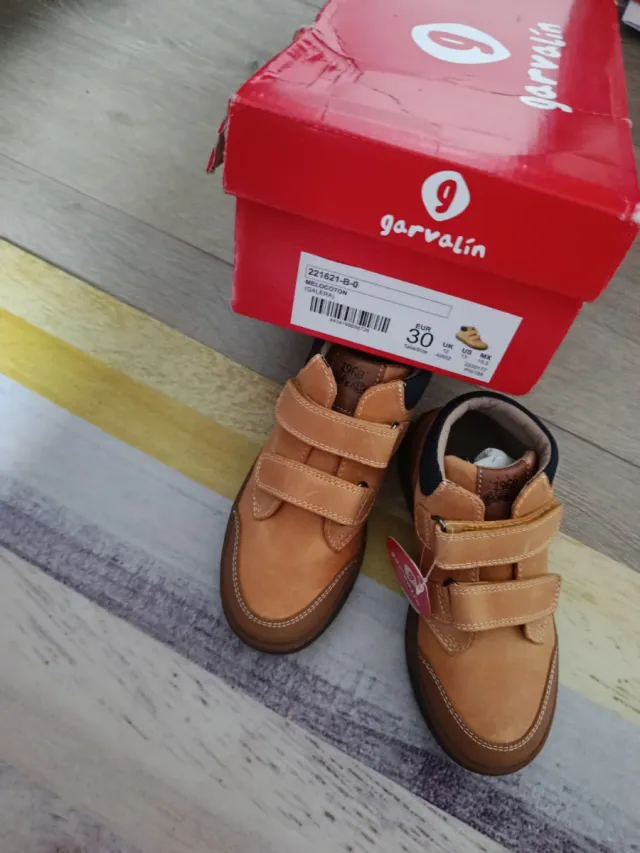 Botín Garvalin niño talla 30 a estrenar