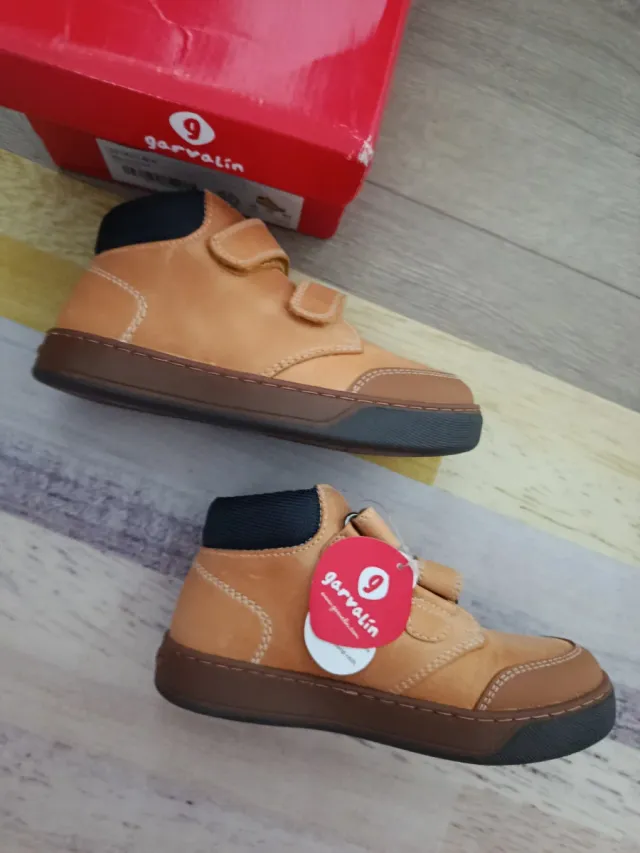 Botín Garvalin niño talla 30 a estrenar