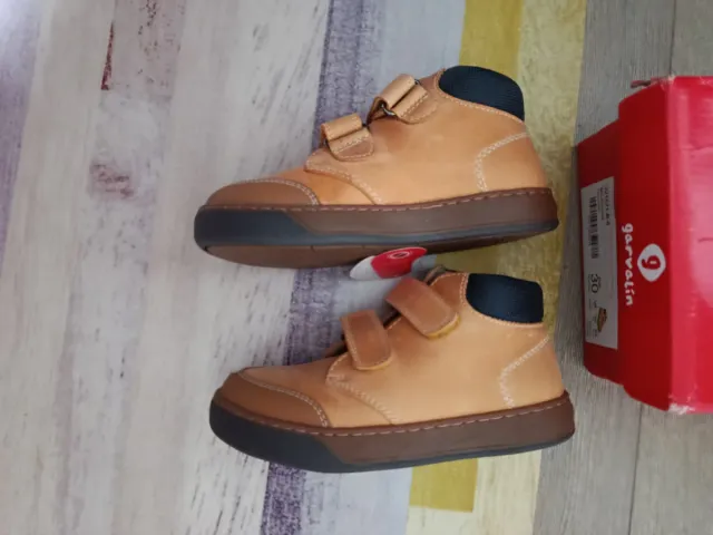 Botín Garvalin niño talla 30 a estrenar