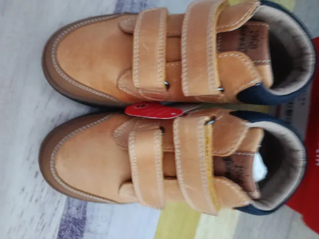 Botín Garvalin niño talla 30 a estrenar