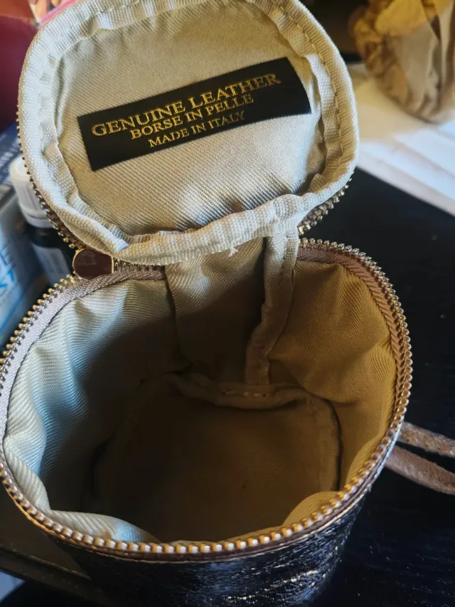 Portamonete piccolo porta oggetti con laccio