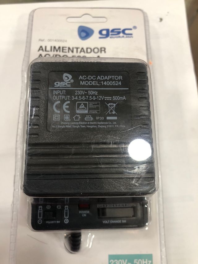 Adaptador GSC AC/DC 12V 500mA
