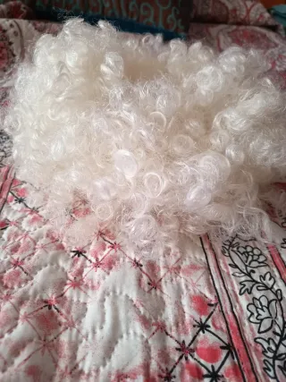 Peluca rizada blanca
