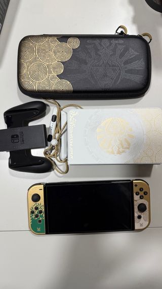 Nintendo Switch OLED Zelda Tears of Kingdom