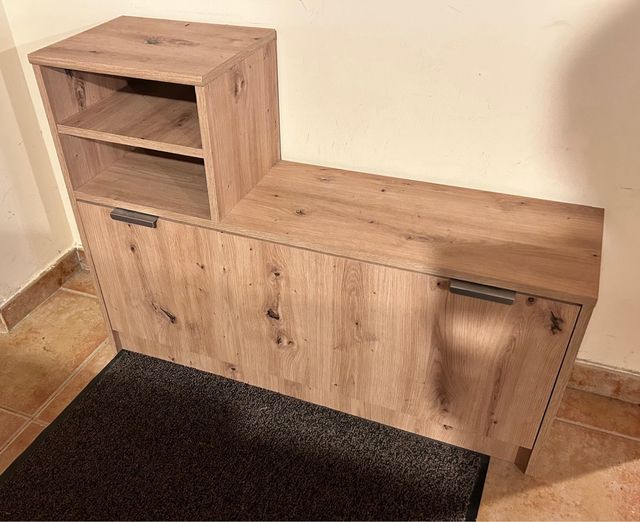 Mueble recibidor con espejo y zapatero