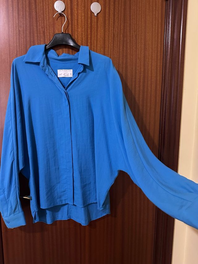 Camisa azul oversize