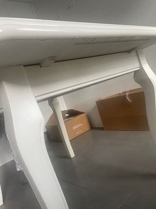 Mesa extensible 115/210 x 80 y 4 sillas