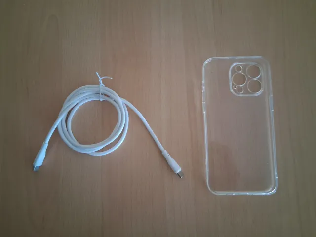 Cavo + Cover iPhone 15 Pro