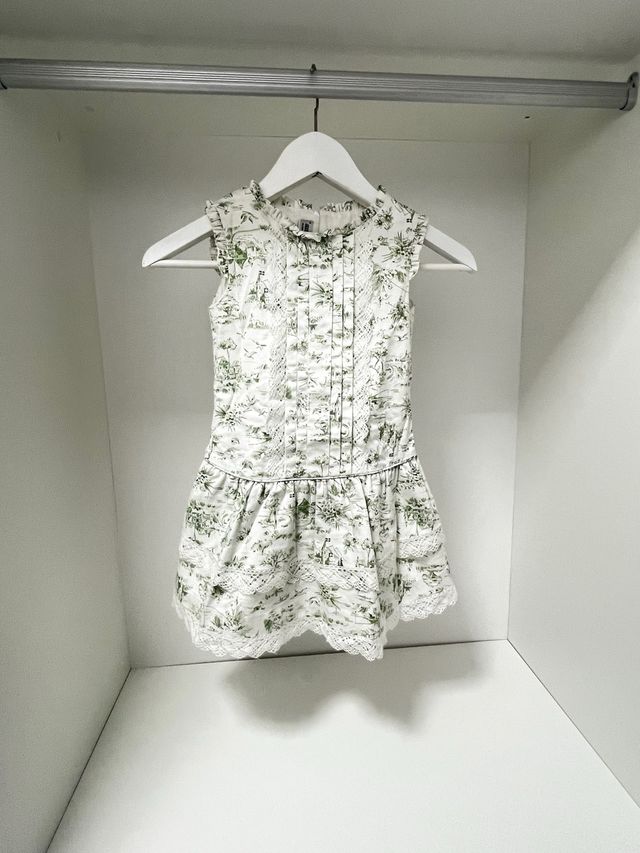 Vestido ceremonia niña 6-7 años. Regalo chaqueta.