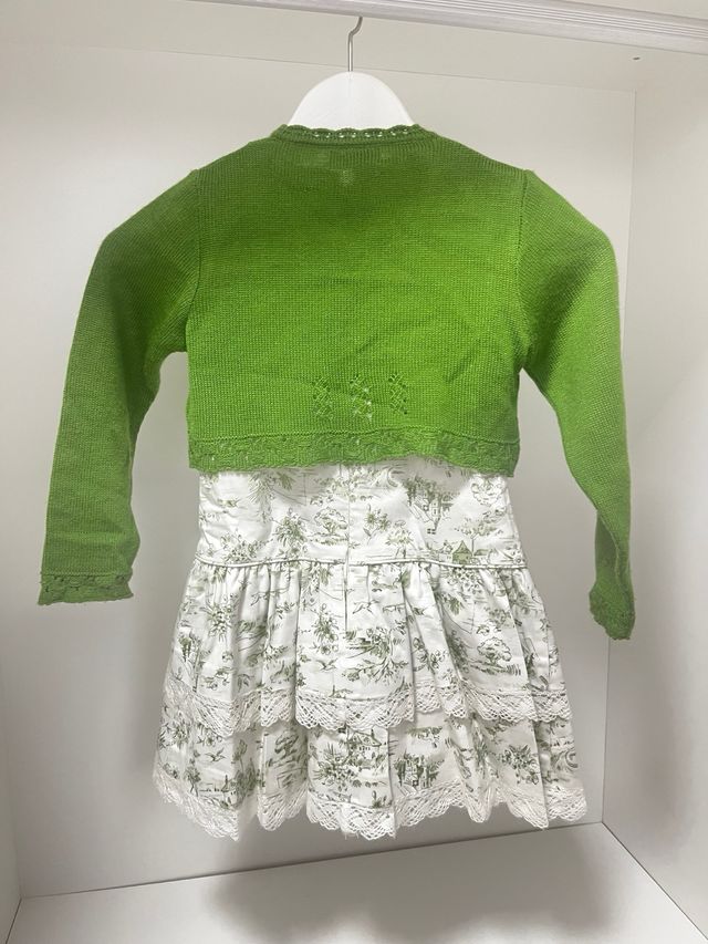 Vestido ceremonia niña 6-7 años. Regalo chaqueta.