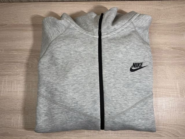 SUDADERA NIKE TECH FLEECE