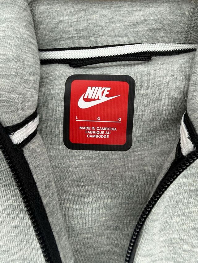 SUDADERA NIKE TECH FLEECE