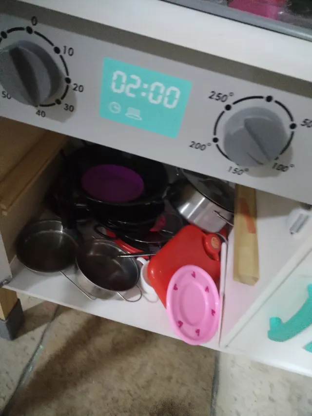 Cocina de juguete de madera