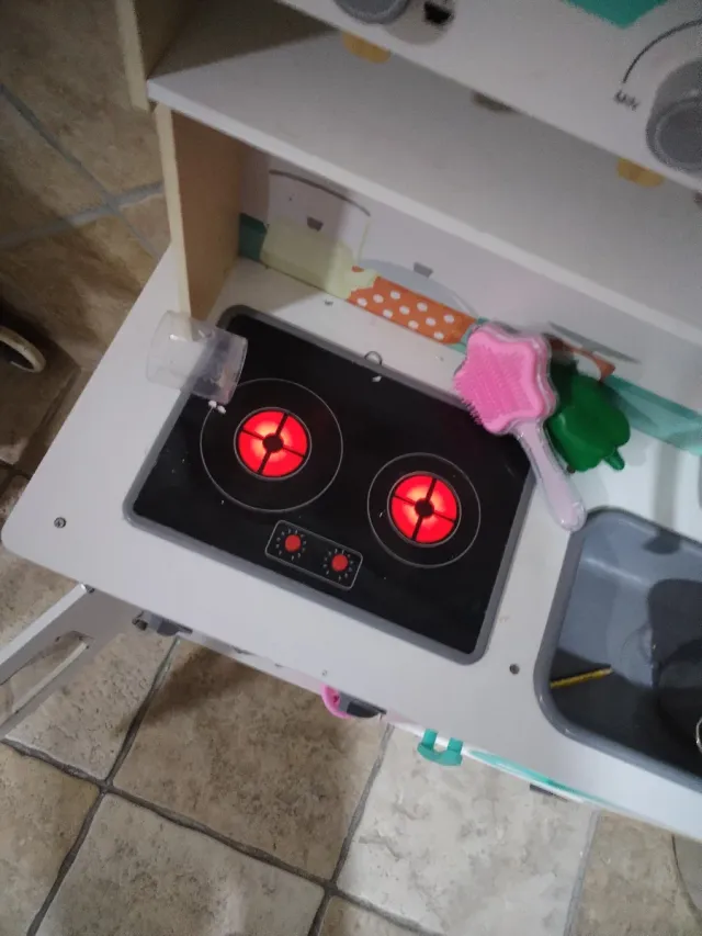 Cocina de juguete de madera