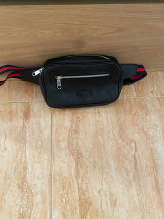 Riñonera Gucci Negra Multicolor