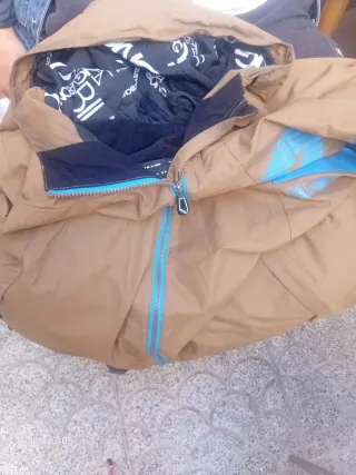 Chaqueta Billabong Marrón y Azul