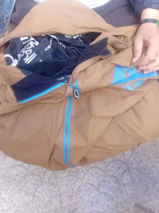 Chaqueta Billabong Marrón y Azul