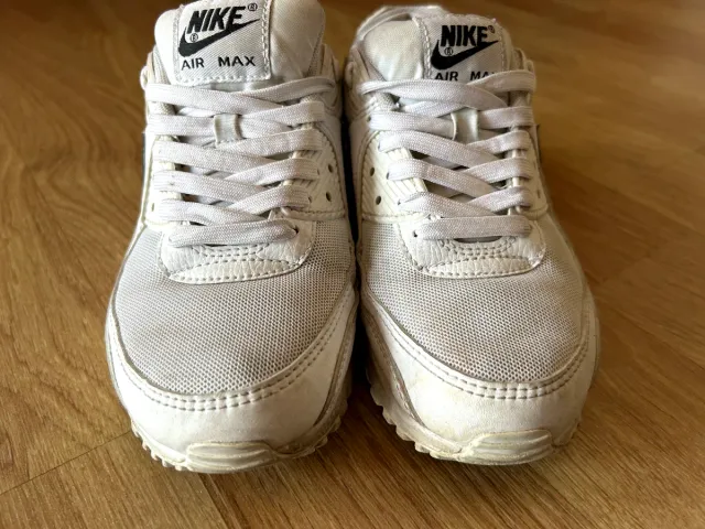 Tênis Nike Air Max Preto e Branco