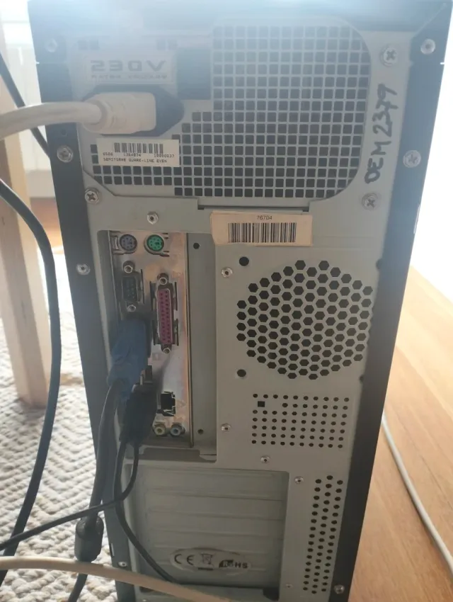 Torre Ordenador Sobremesa, para piezas. Marca EVEN