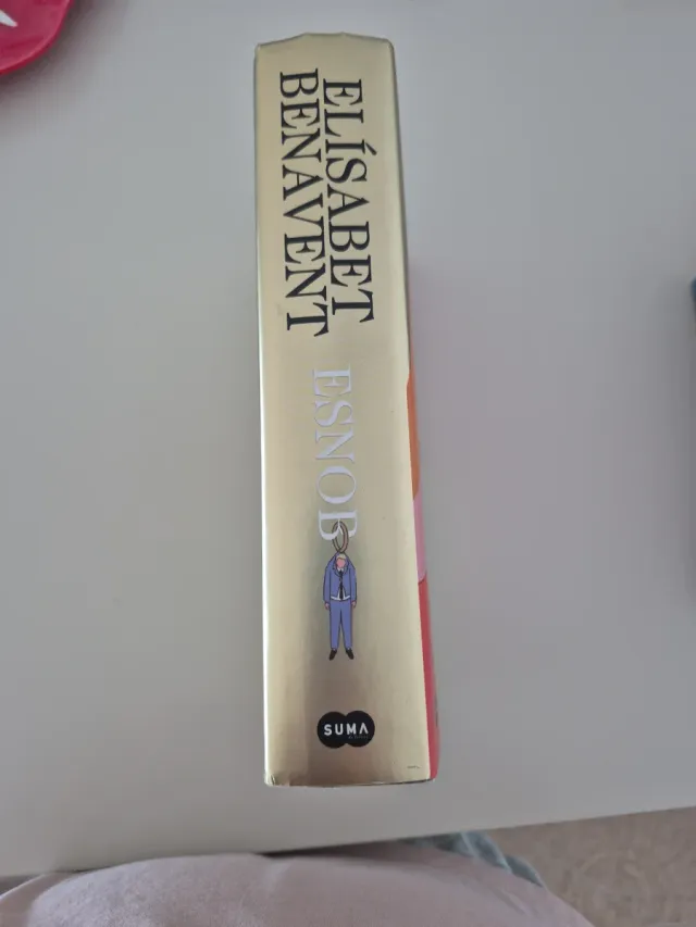 Esnob (edición especial limitada en tapa dura)