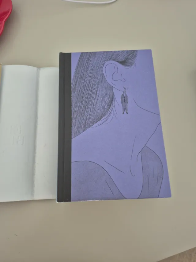 Esnob (edición especial limitada en tapa dura)