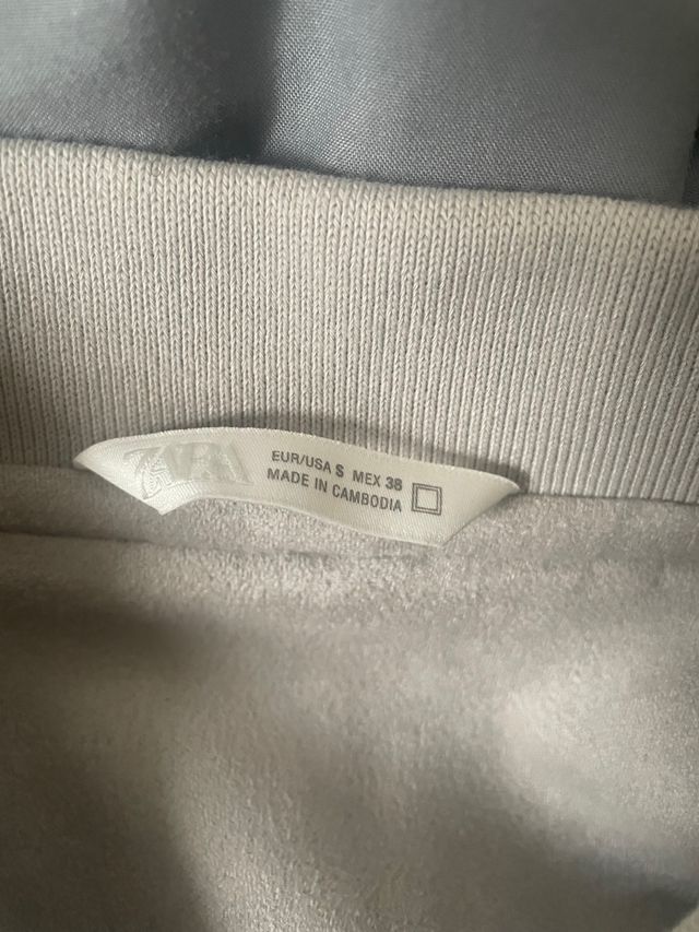 Cazadora bomber beige