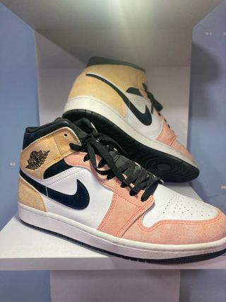 Zapatillas Jordan 1 Mid Rosa y Blanco