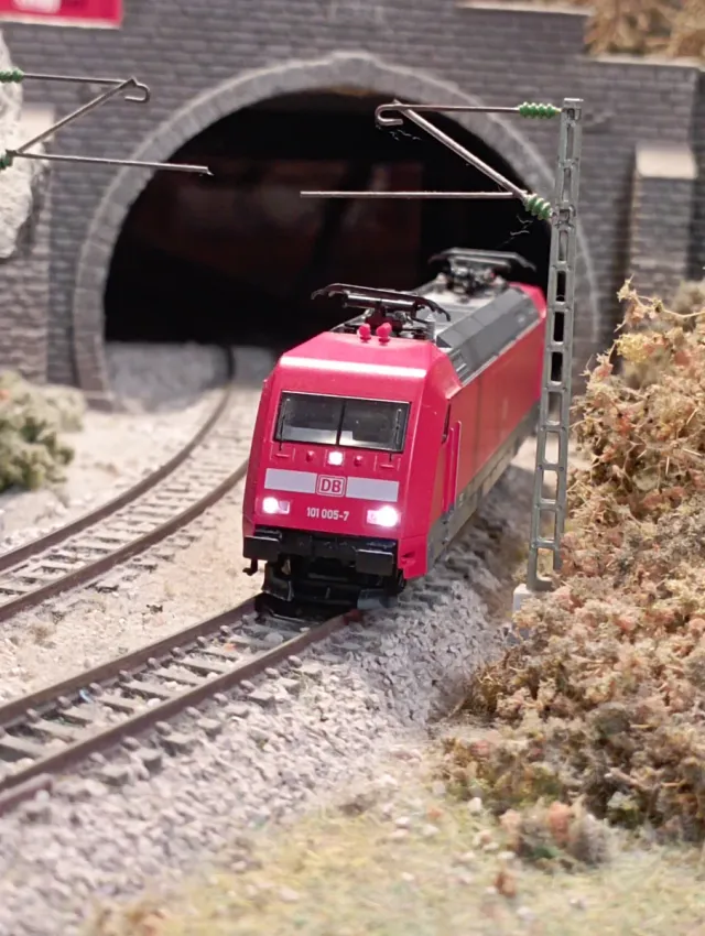 Locomotora Br 101 Fleischmann N digital