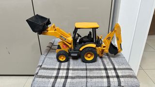 Ruspa escavatore JCB