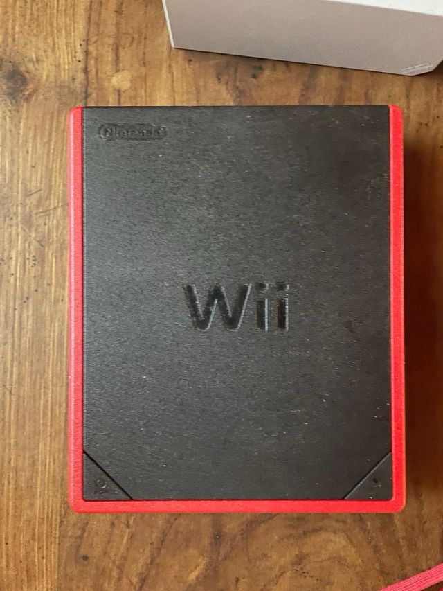 Nintendo Wii Mini Rossa