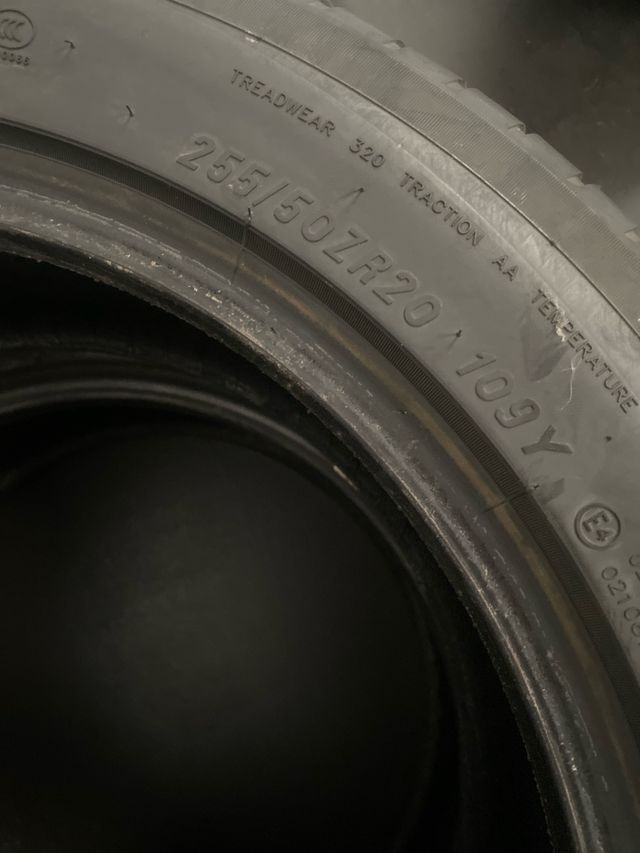 Pneumatico 255/50 R20