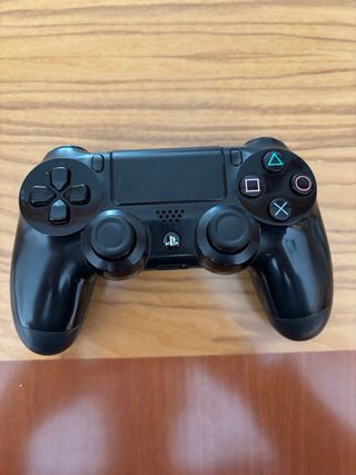 PS4 500GB Negra con mandos