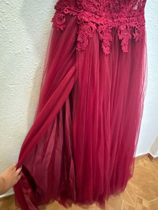 2 Vestidos de 15 color burdeos