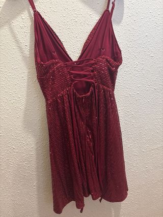 2 Vestidos de 15 color burdeos