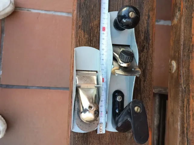 2 Cepillos de carpintero