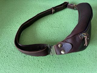 Riñonera de cuero sin uso