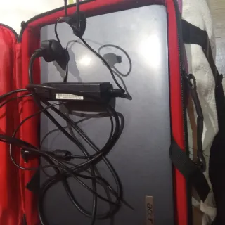 Portátil Acer TravelMate Negro