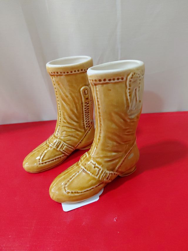 Miniatura Botas Cerámica Marrón