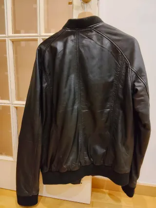 Cazadora bomber de piel