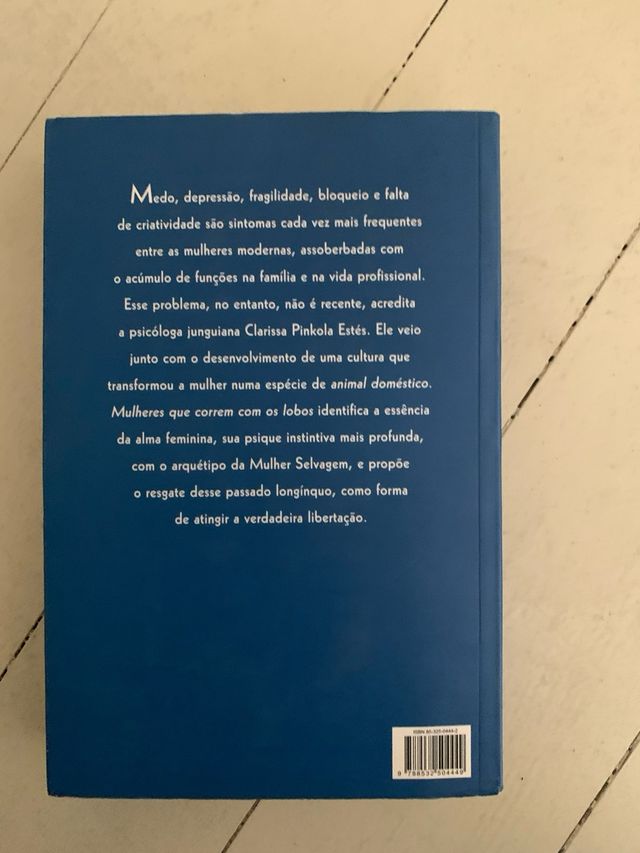 MULHERES QUE CORREM COM OS LOBOS