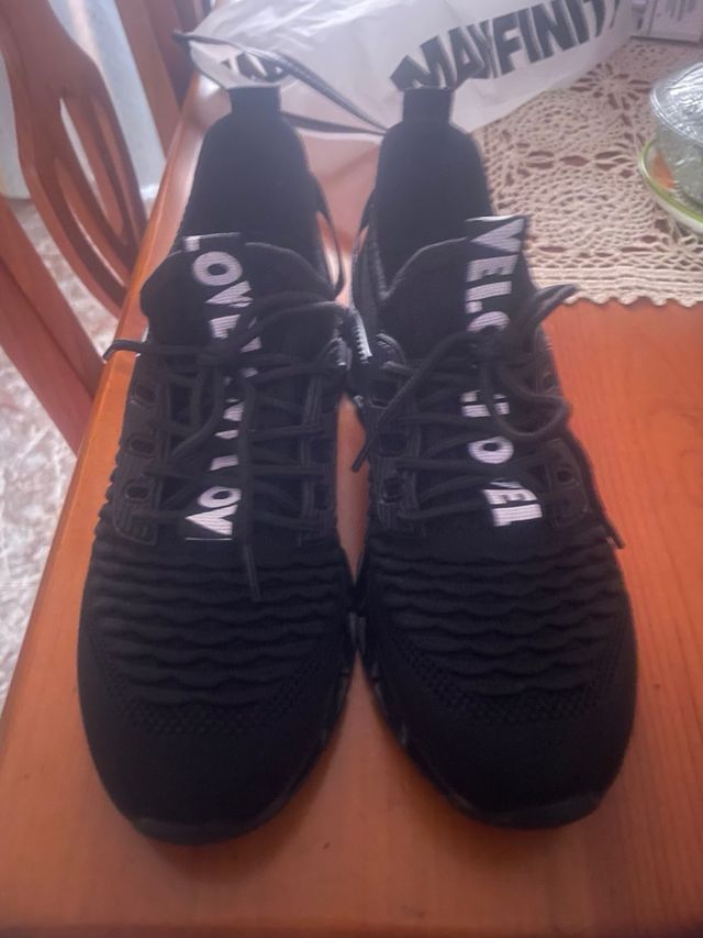 Pack 2 pares zapatillas deportivas nuevas