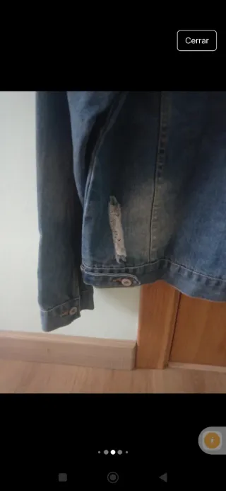 Cazadora vaquera mujer, estilo desgastado