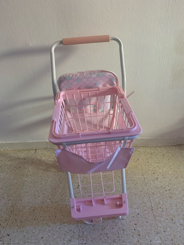 Carrito de compra para muñecos