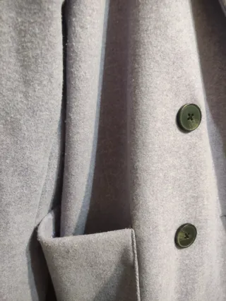 Abrigo corto de mujer oversize en lila